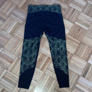 Athleta Black Reflective Tights S